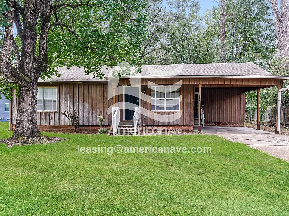 315 Iris Ave