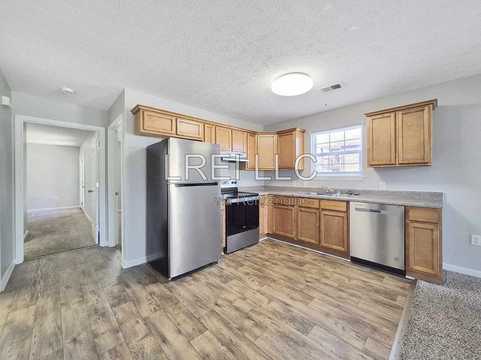 2 bed, 2.0 bath, 900 sqft, $975 — Photo 3
