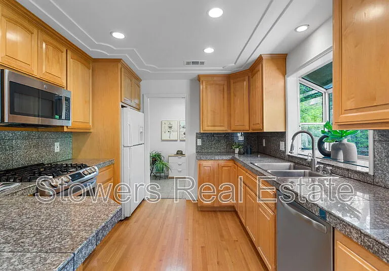 1413 Goleta Ct — Photo 10