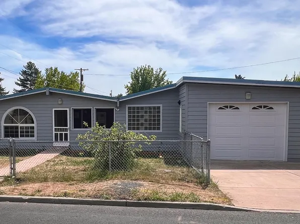 1214 NE Loper Ave, Prineville, OR 97754