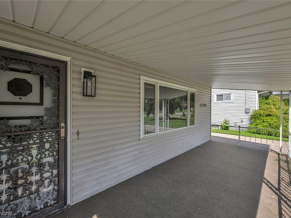 5th image of 42988 Woodhill Dr