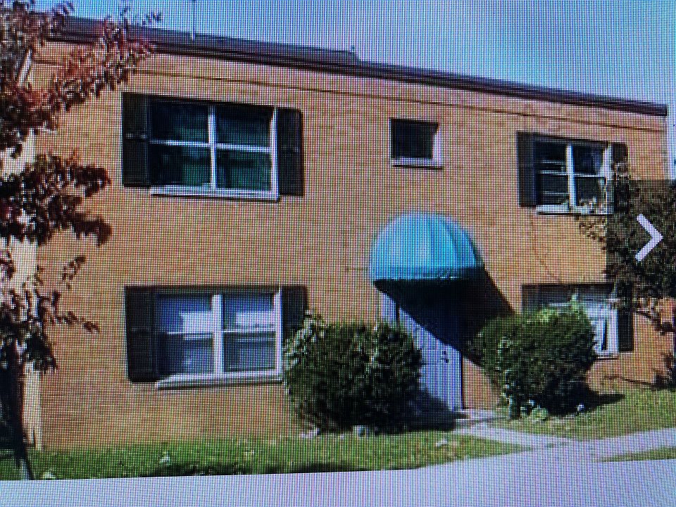 1st image of 1751 Summit St #7781000