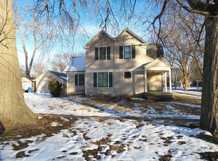 703 7th St, Brookings, SD 57006