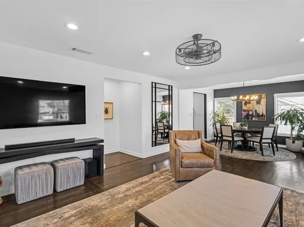 8723 Glencrest Ln, Dallas, TX 75209