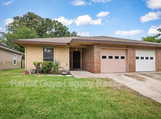 3956 Hollows Dr, Jacksonville, FL 32225