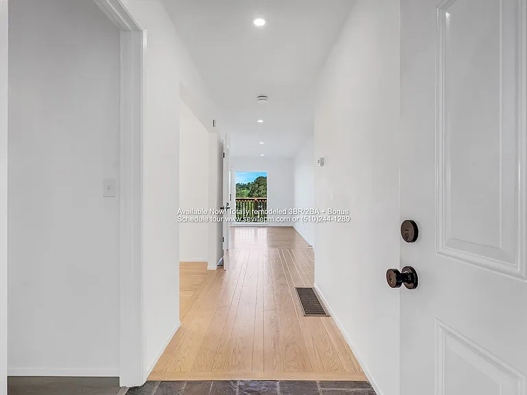 5945 Girvin Dr — Photo 2