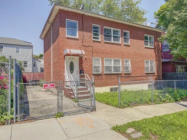 3932 54th St, Woodside, NY 11377