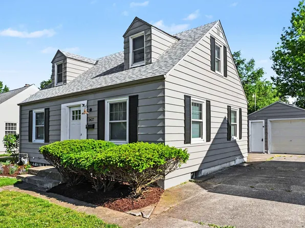 2427 Corby Blvd, South Bend, IN 46615
