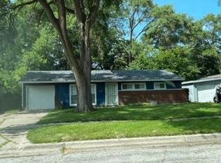 2415 Kensington Dr, Saginaw, MI 48601
