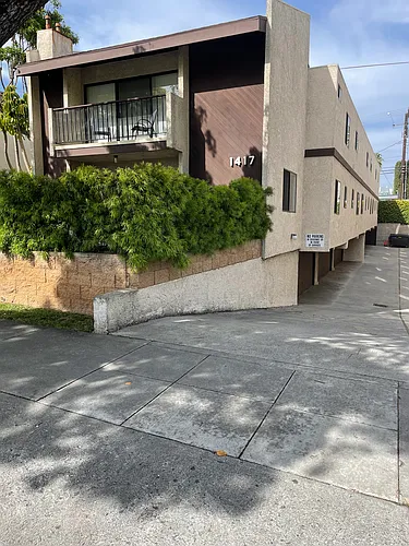 1423 18th St Photo 1