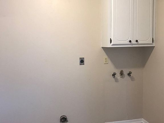 2nd image of 6131 SW Park Ave