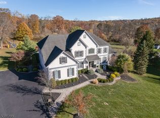 16 Perry Rd, Clinton Twp., NJ 08801