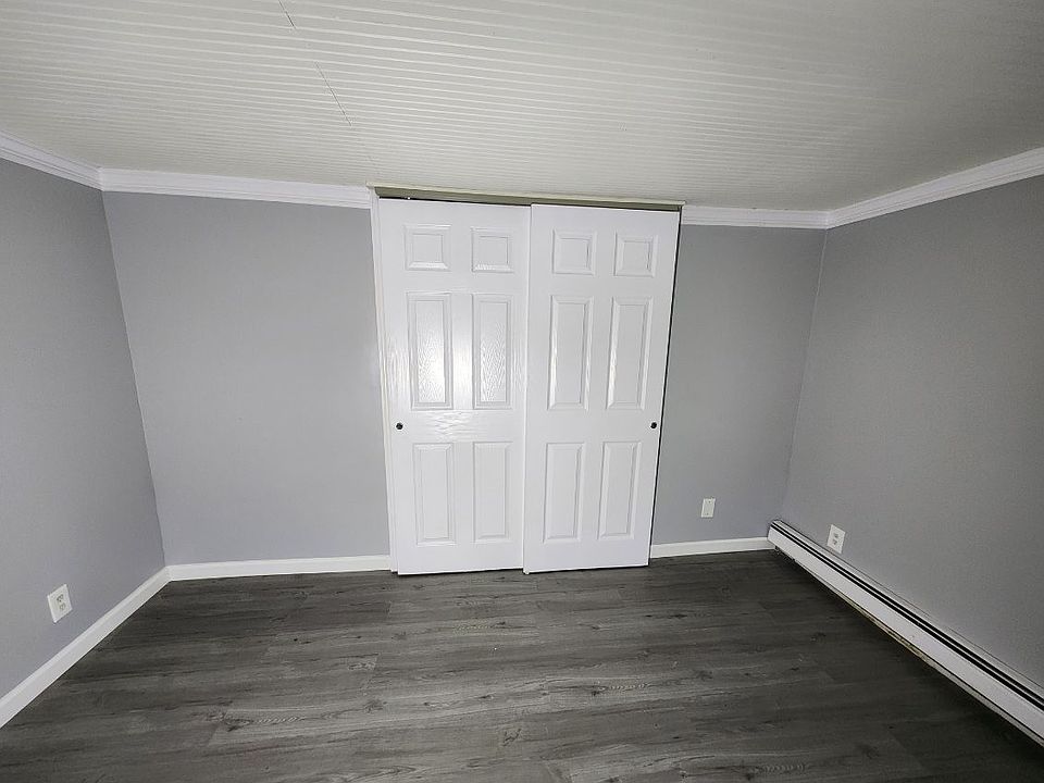 2nd image of 100 Hunter St #1