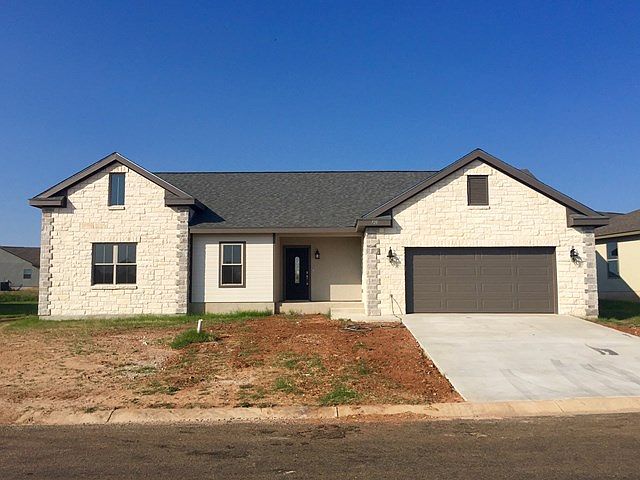 1st image of 728 Northern Red Oak Ln