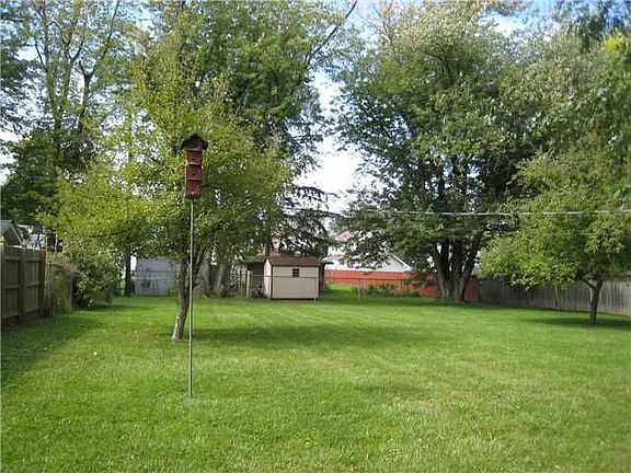2nd image of 36 Woodlane Dr