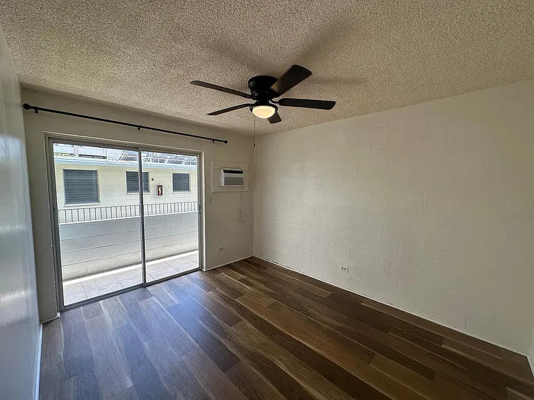 437 Pau St — Photo 8