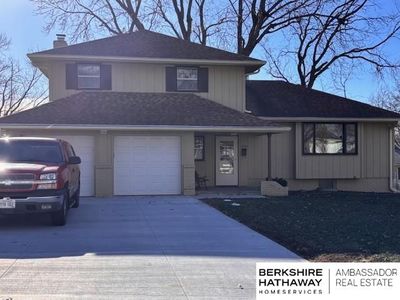 13233 Cedar Cir, Omaha, NE, 68144