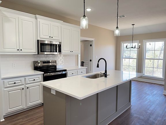 2nd image of 42 S Fairfax Dr