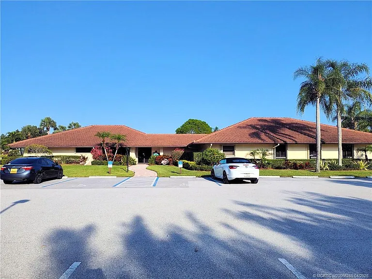 511 SW South River Dr #207 — Photo 40