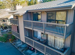 7720 SW Barnes Rd UNIT C, Portland, OR 97225