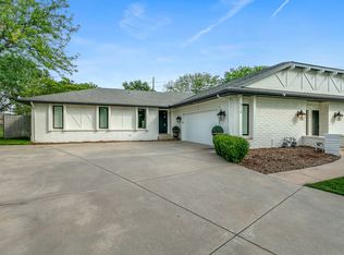 514 N Broadmoor Ct, Wichita, KS 67206