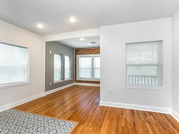 3605 Summit St #5, Kansas City, MO 64111