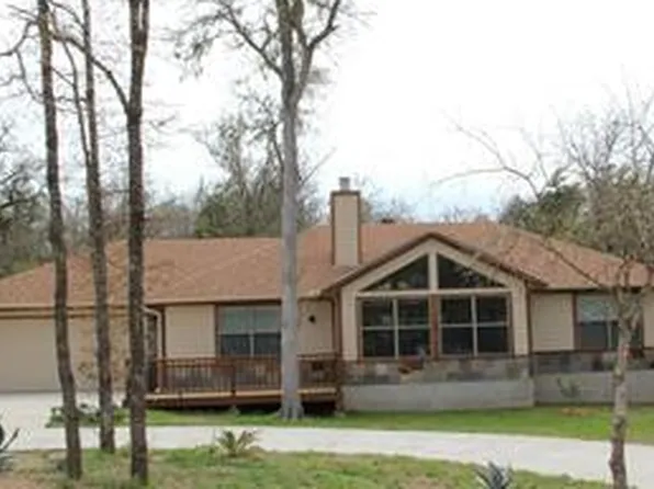 216 Kaelepulu Dr, Bastrop, TX 78602