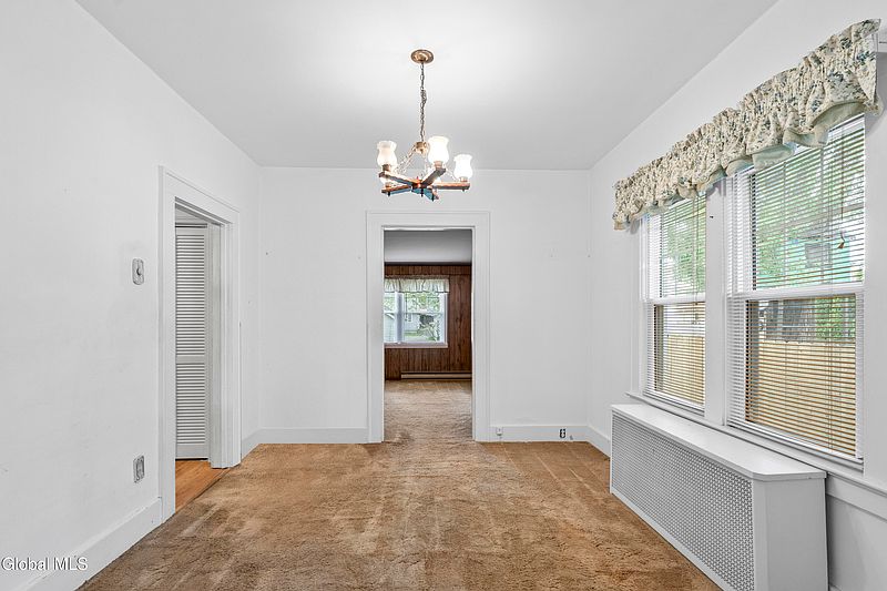 5th image of 147 Bruce Street