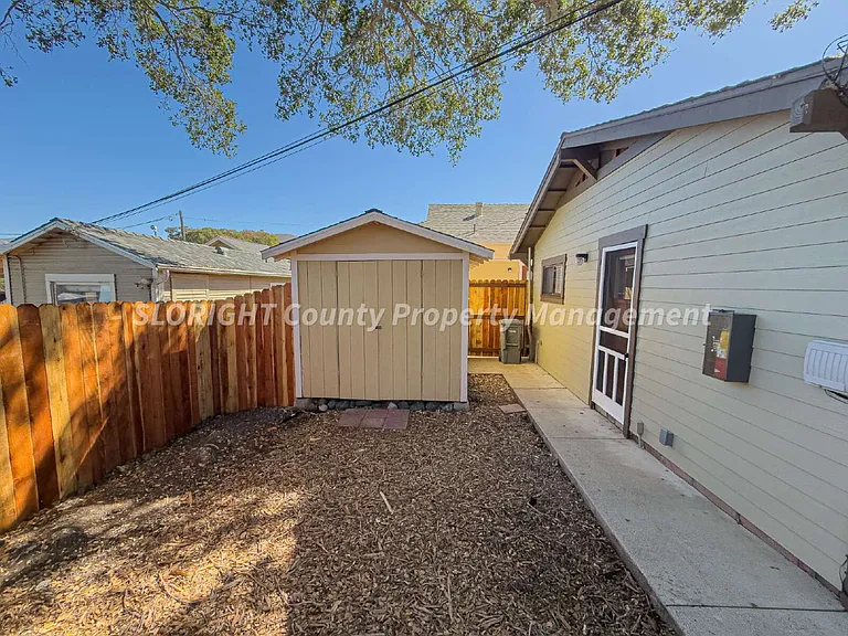 793 Pepper St — Photo 11