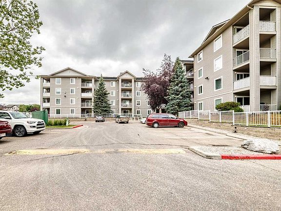 2nd image of 604 SE 8th St SW #5208A