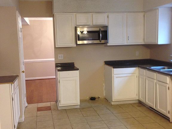 5th image of 217 Hemmingwood Dr