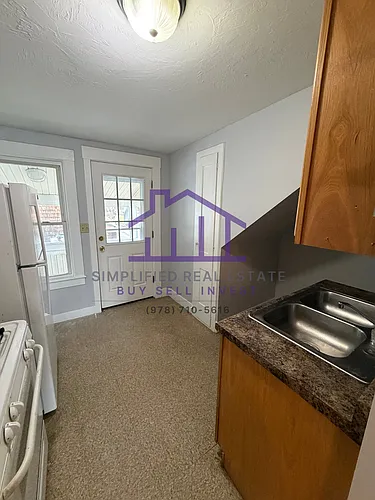 159 Park St #6 Photo 1
