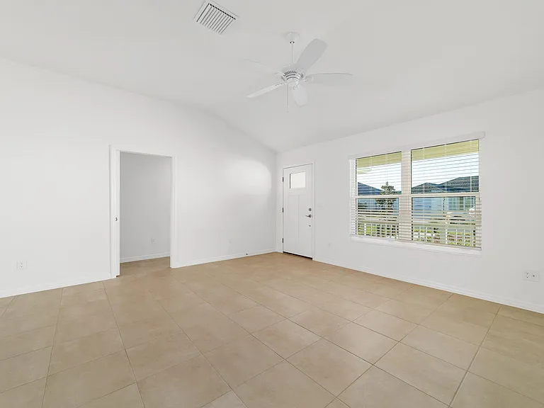 1000 Outridge Loop — Photo 11