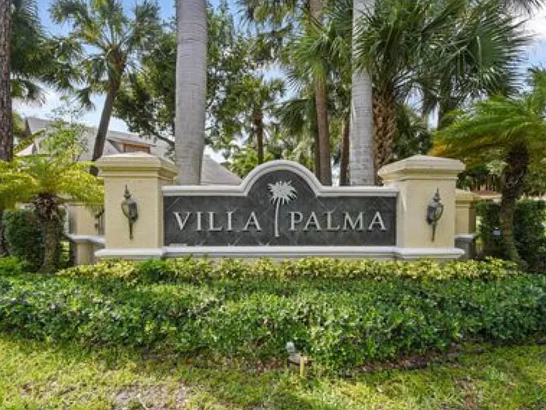 9114 Villa Palma Ln — Photo 21