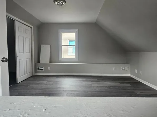 5 E McNeal St, Millville, NJ 08332