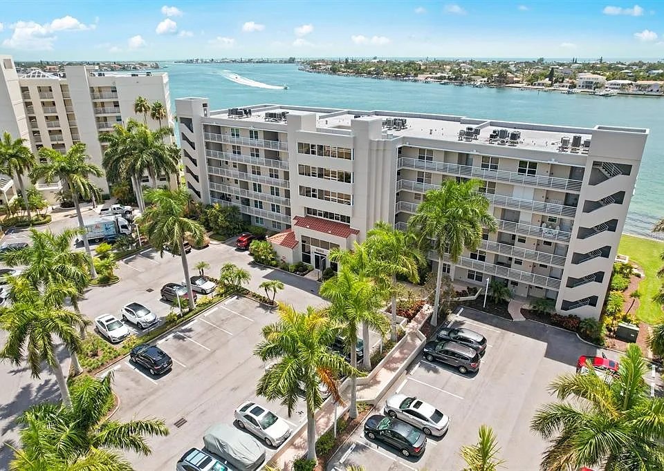 6093 Bahia Del Mar Cir #277
