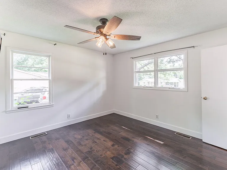 6415 Marsh Ave NW — Photo 13