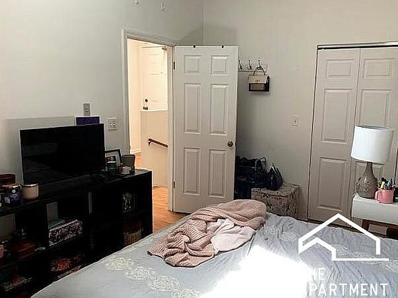 5th image of 662 N Milwaukee Ave #2