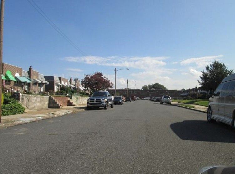 2nd image of 1635 Creston St