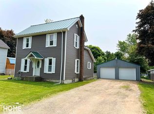 231 W Clinton St, Ovid, MI 48866