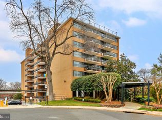 2030 N Adams St APT 711, Arlington, VA 22201