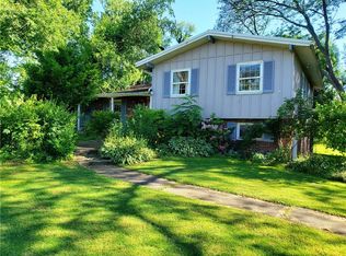 10 Middlesex Dr, Fredonia, NY