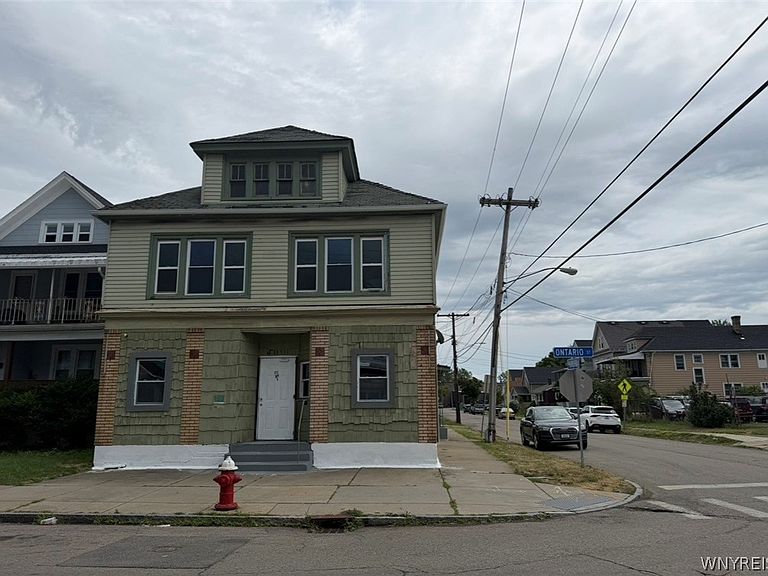 Listing photo 2