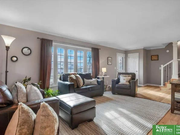 15036 Fieldcrest Dr, Omaha, NE 68154