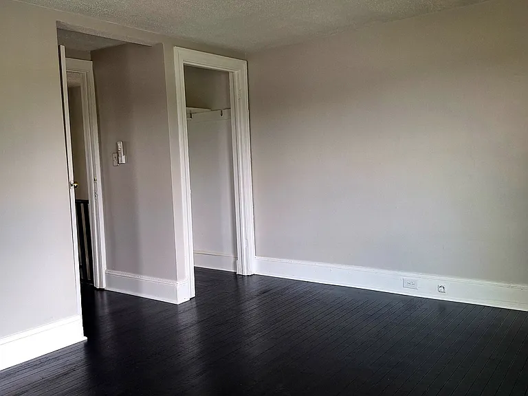 613 Belair Ave — Photo 8