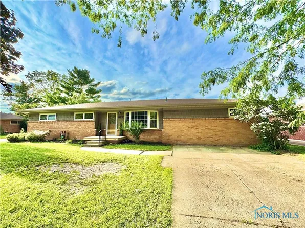 4037 Wise St, Northwood, OH 43619