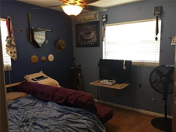 5th image of 8296 59th Way N