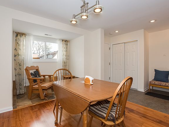 3rd image of 5116 W 122nd St