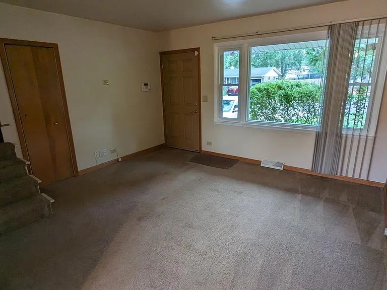 1816 Walnut St — Photo 3