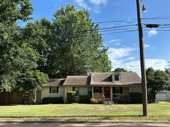 303 E Conway St, Benton, AR 72015